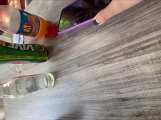 Controlling my girlfriend’s vibrator in public